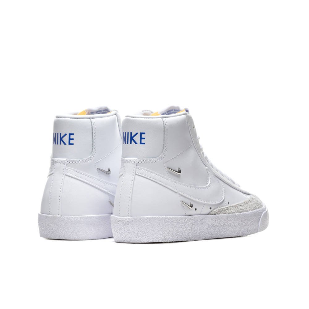 ナイキ ブレーザー MID ’77 SE