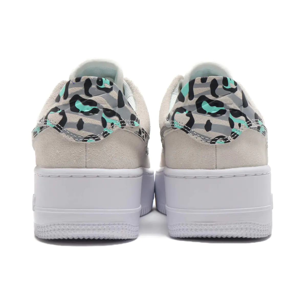 ナイキ エア フォース 1 セージ